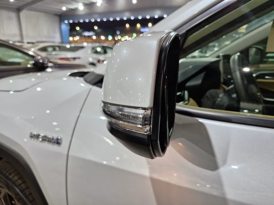2024 Toyota RAV4 LTD Hybrid  