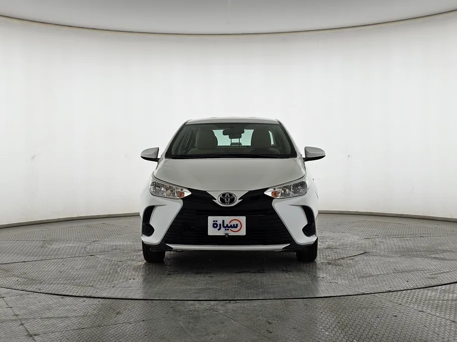 2022 Toyota Yaris  Y 
