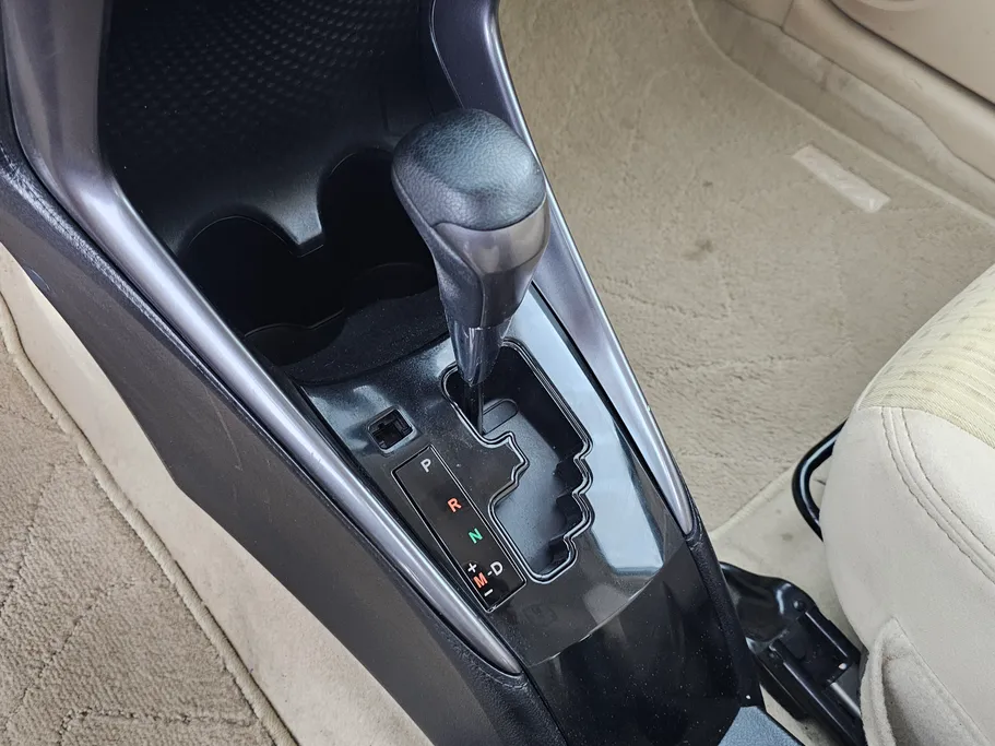 2022 Toyota Yaris  Y 