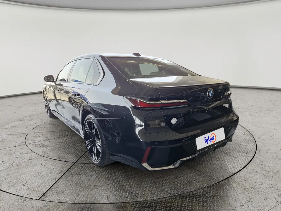 2024 BMW 7 Series 735i 
