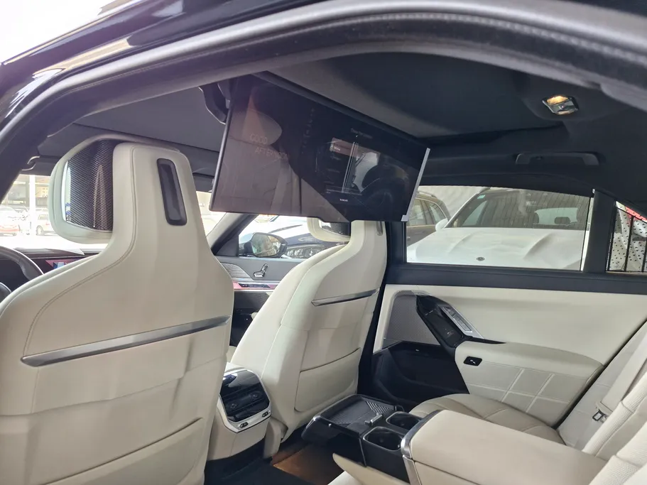 2024 BMW 7 Series 735i 