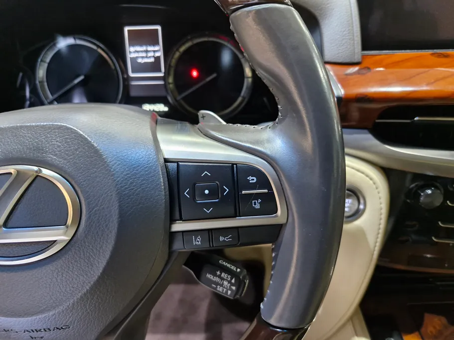 2020 Lexus LX 570 S 