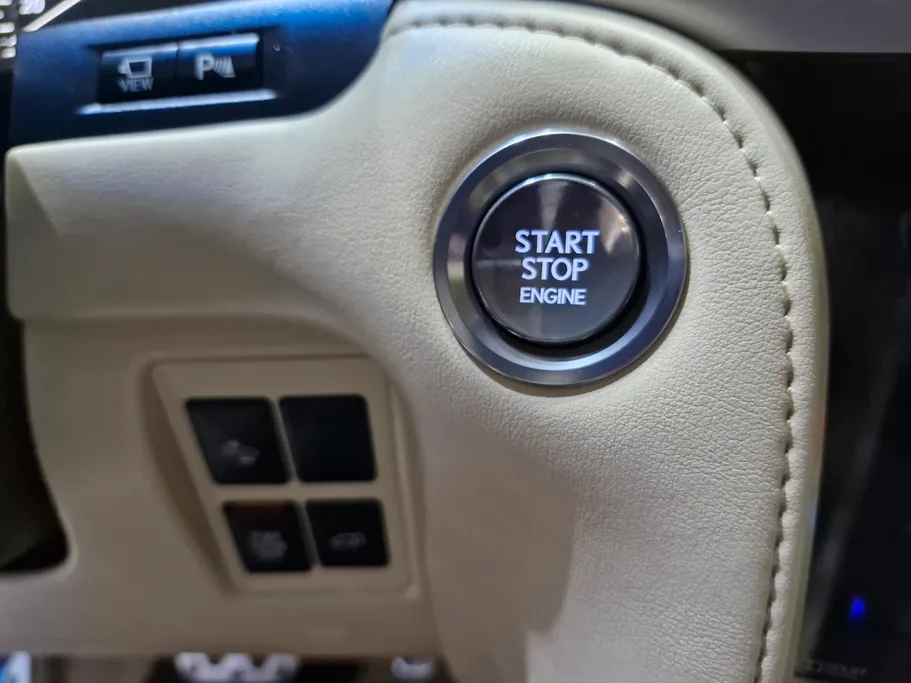 2020 Lexus LX 570 S 