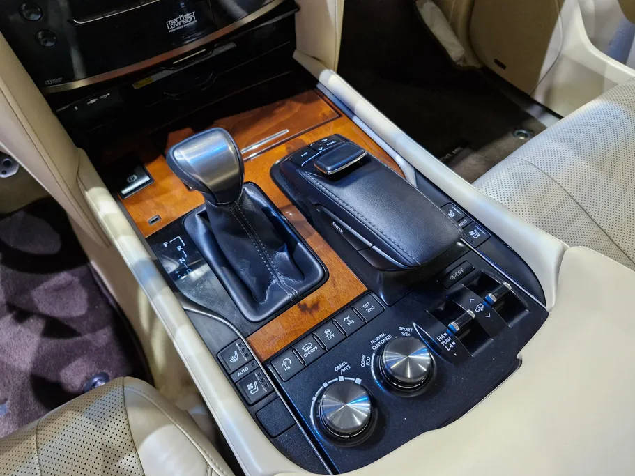2020 Lexus LX 570 S 