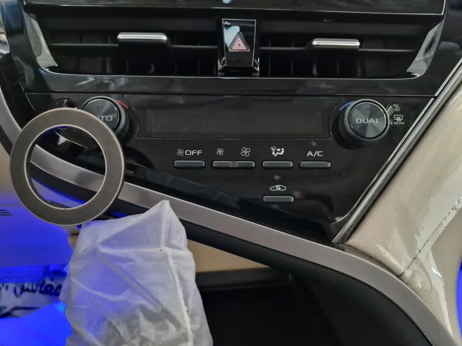 2023 Toyota Camry  GLEX 