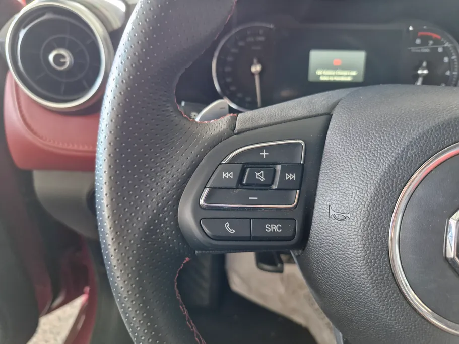 2022 MG 6 LUX 