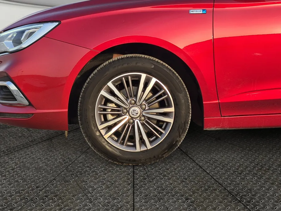2022 MG 5 LUX 