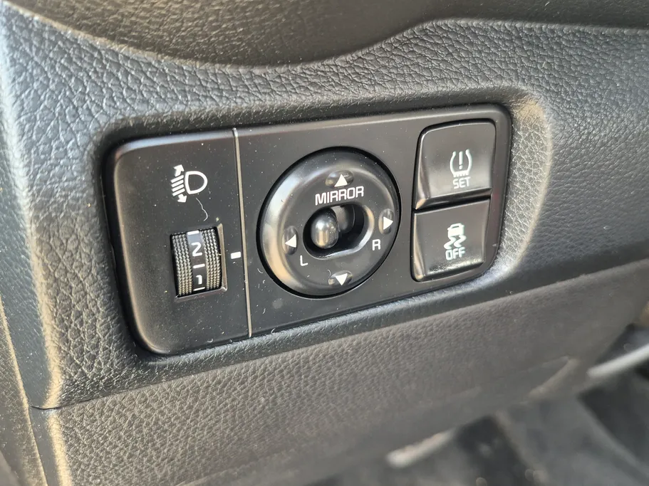 2023 Kia Pegas LX 