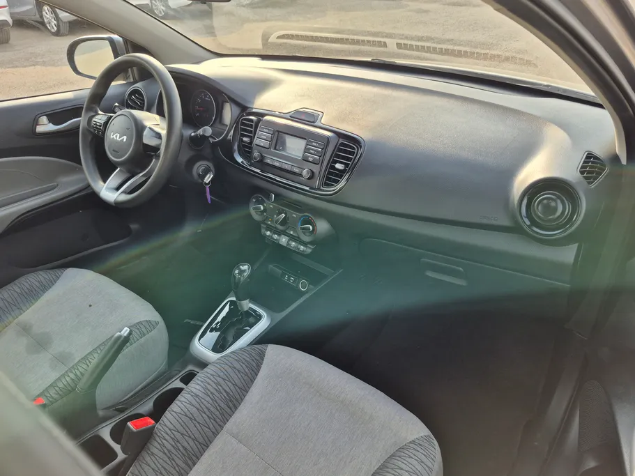 2023 Kia Pegas LX 