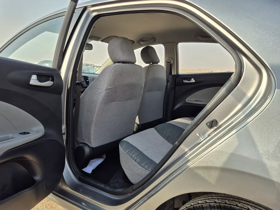 2023 Kia Pegas LX 