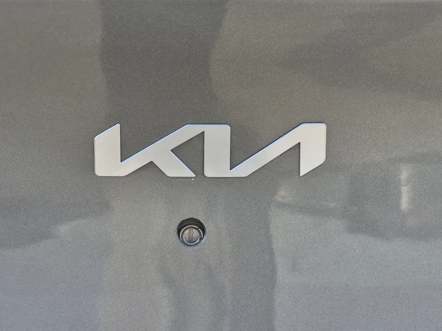 2023 Kia Pegas LX 