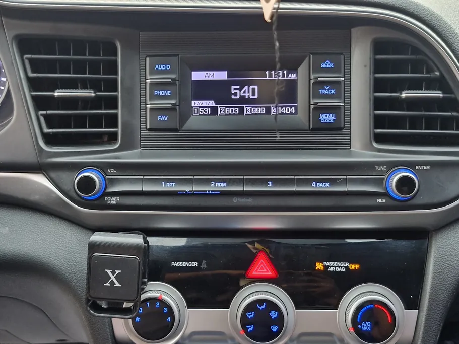 2020 Hyundai Elantra Smart 