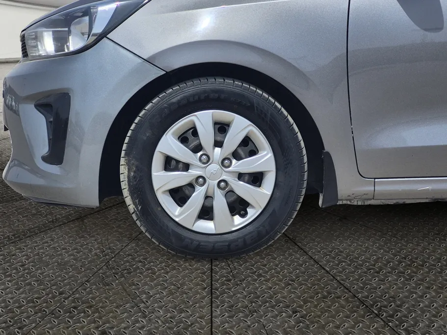 2022 Kia Pegas LX 