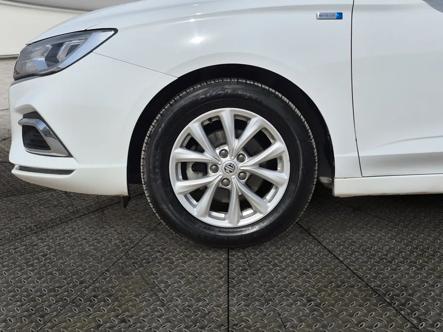 2023 MG 5 STD 