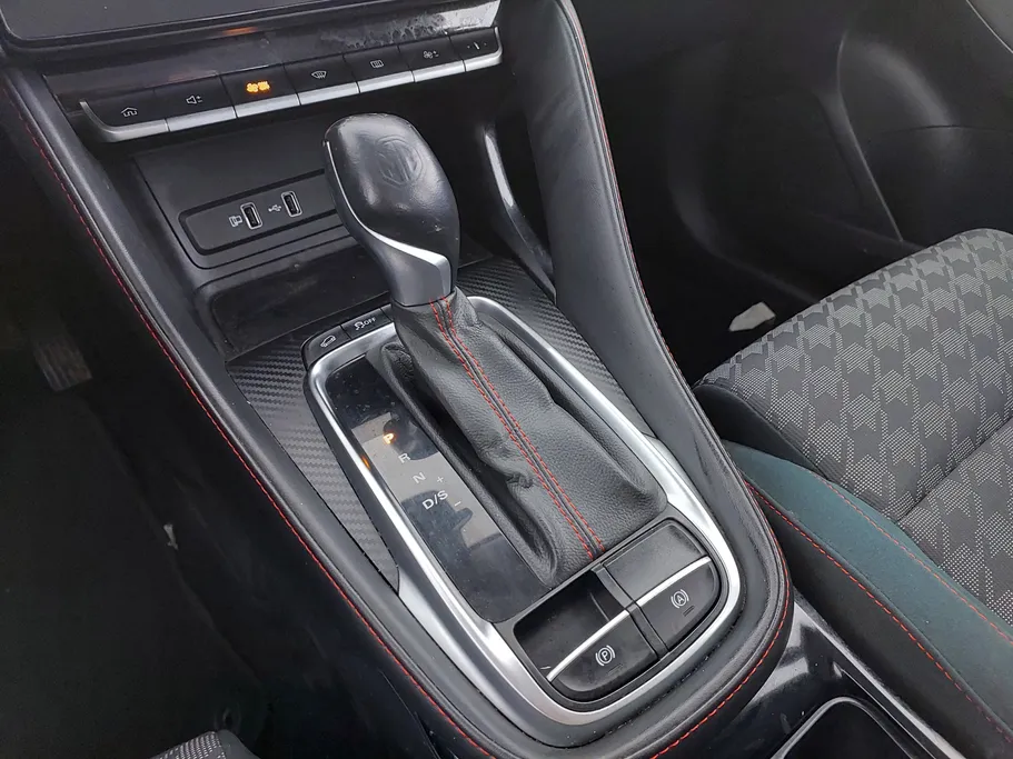 2022 MG ZS STD 