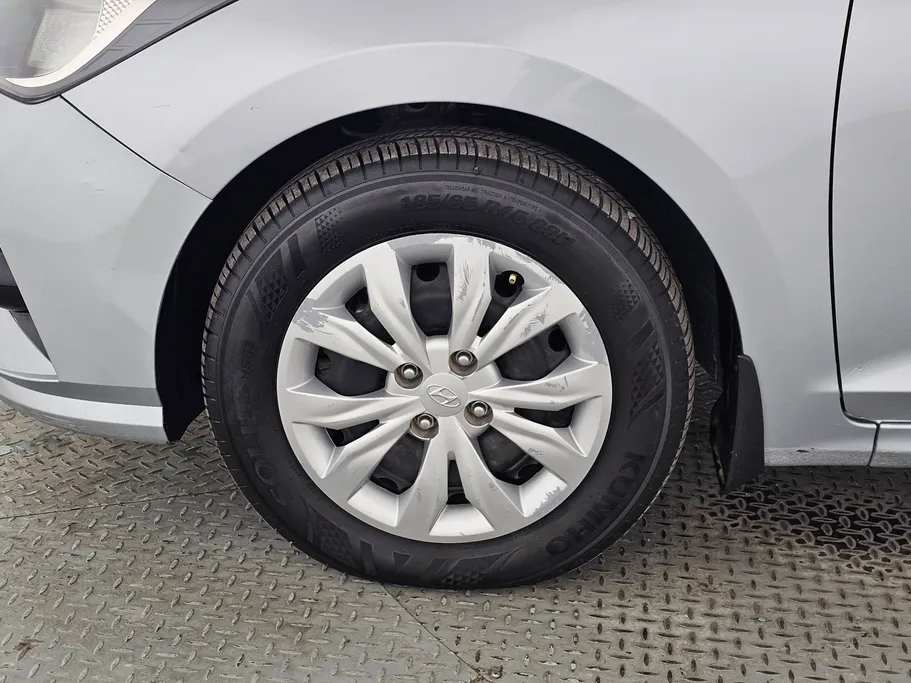 هيونداي اكسنت سمارت 2023 