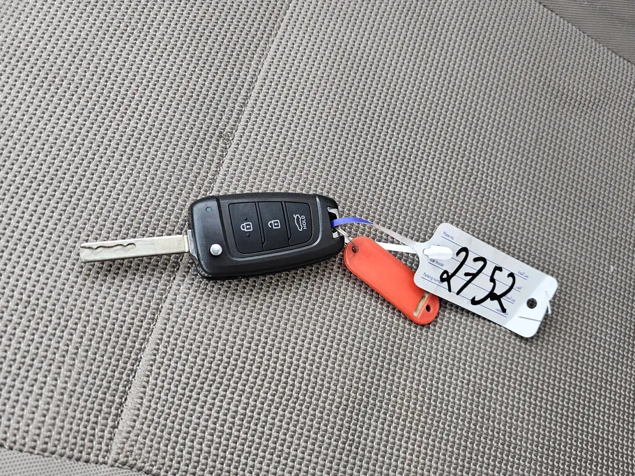 هيونداي اكسنت سمارت 2023 