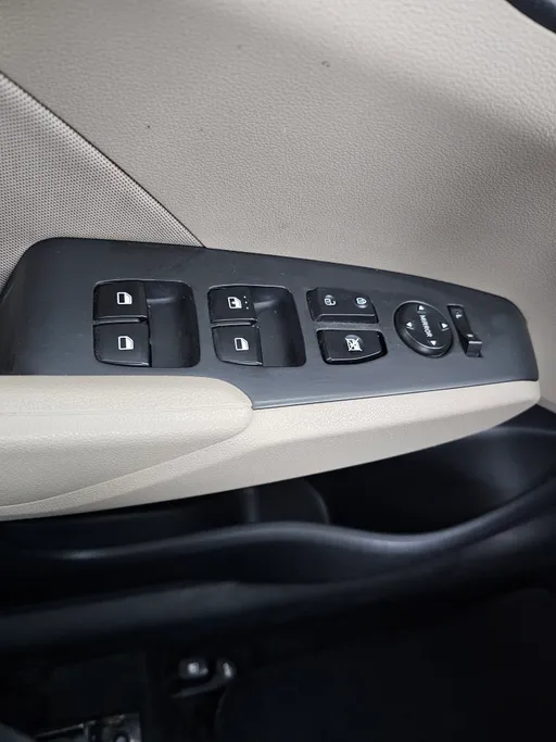 هيونداي اكسنت سمارت 2023 