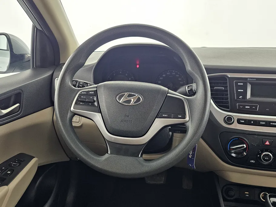 هيونداي اكسنت سمارت 2023 