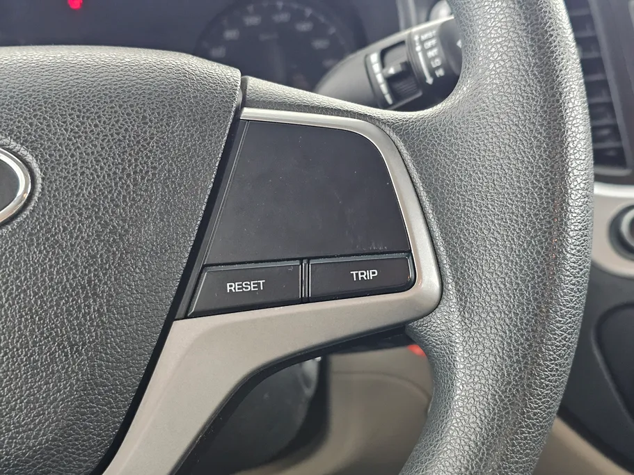 هيونداي اكسنت سمارت 2023 