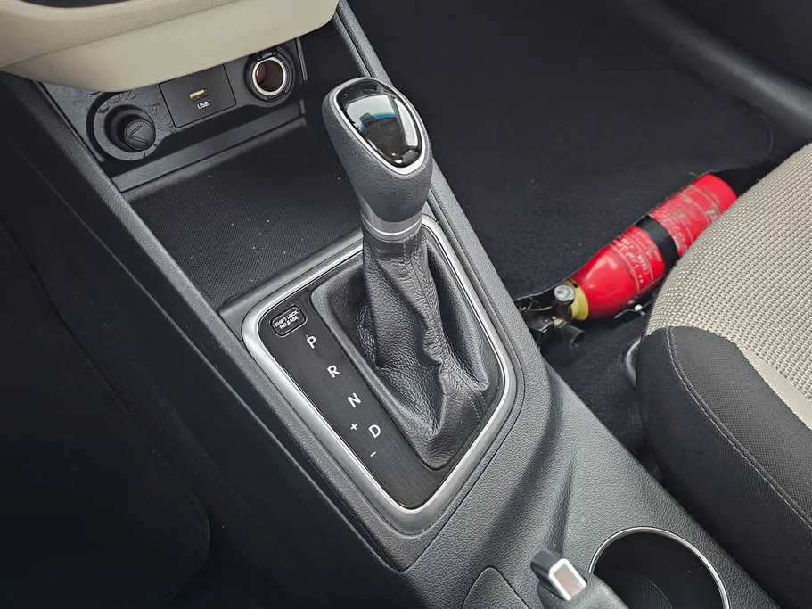 هيونداي اكسنت سمارت 2023 