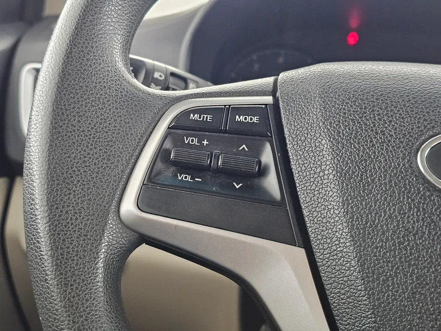 هيونداي اكسنت سمارت 2023 