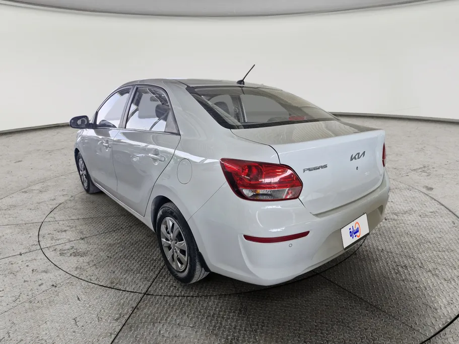2022 Kia Pegas LX 