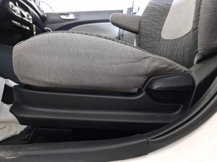 2022 Kia Pegas LX 