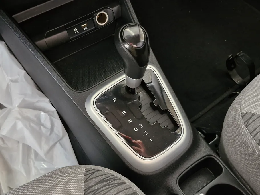2022 Kia Pegas LX 