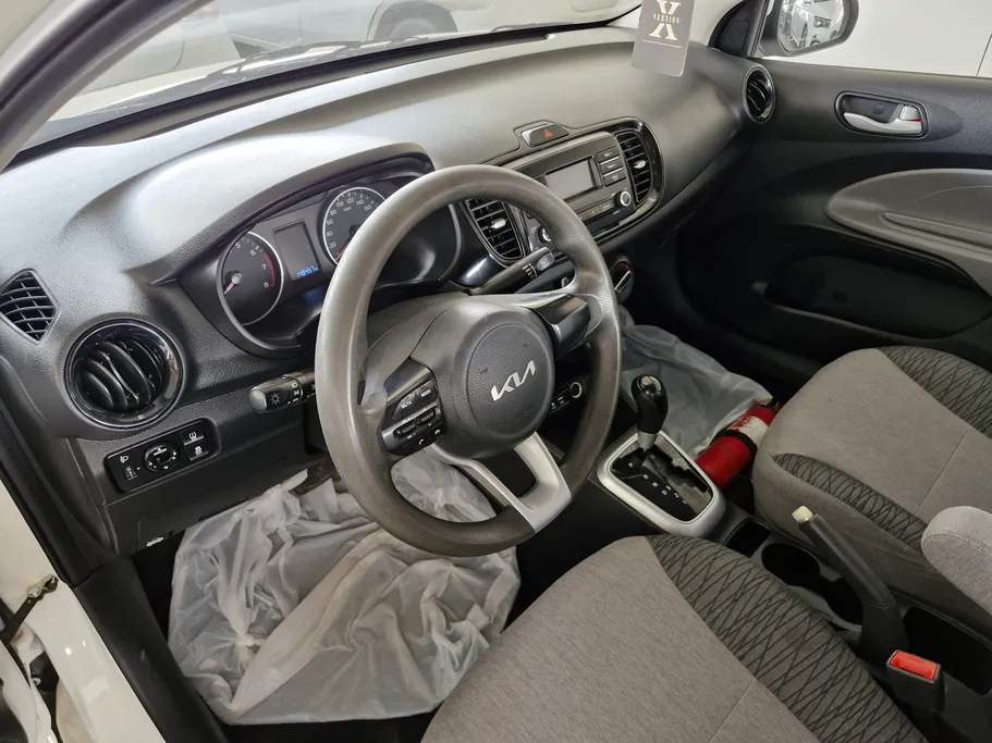 2022 Kia Pegas LX 