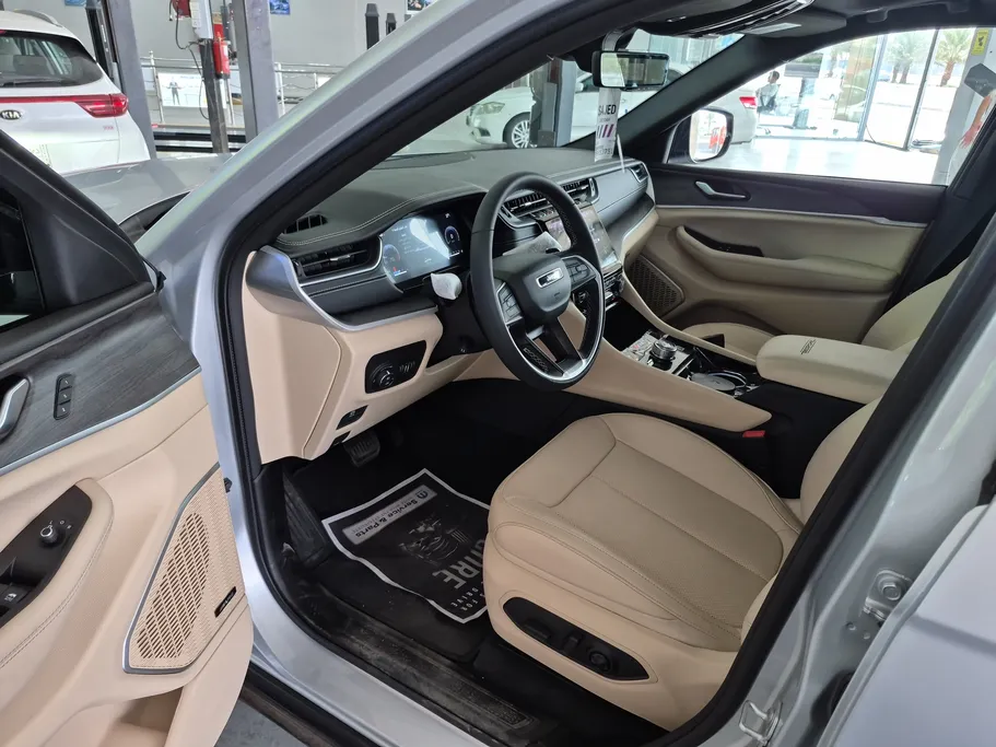 2023 Jeep Grand Cherokee ليمتد 