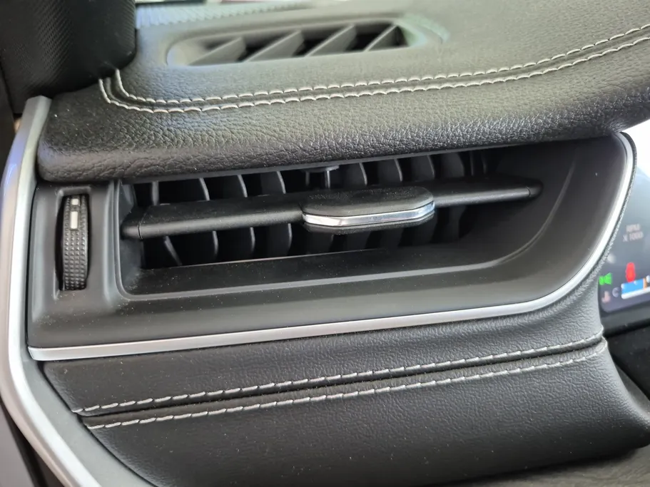 2023 Jeep Grand Cherokee ليمتد 