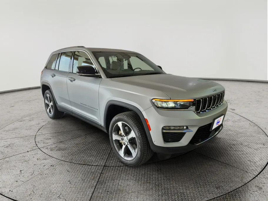 2023 Jeep Grand Cherokee ليمتد 