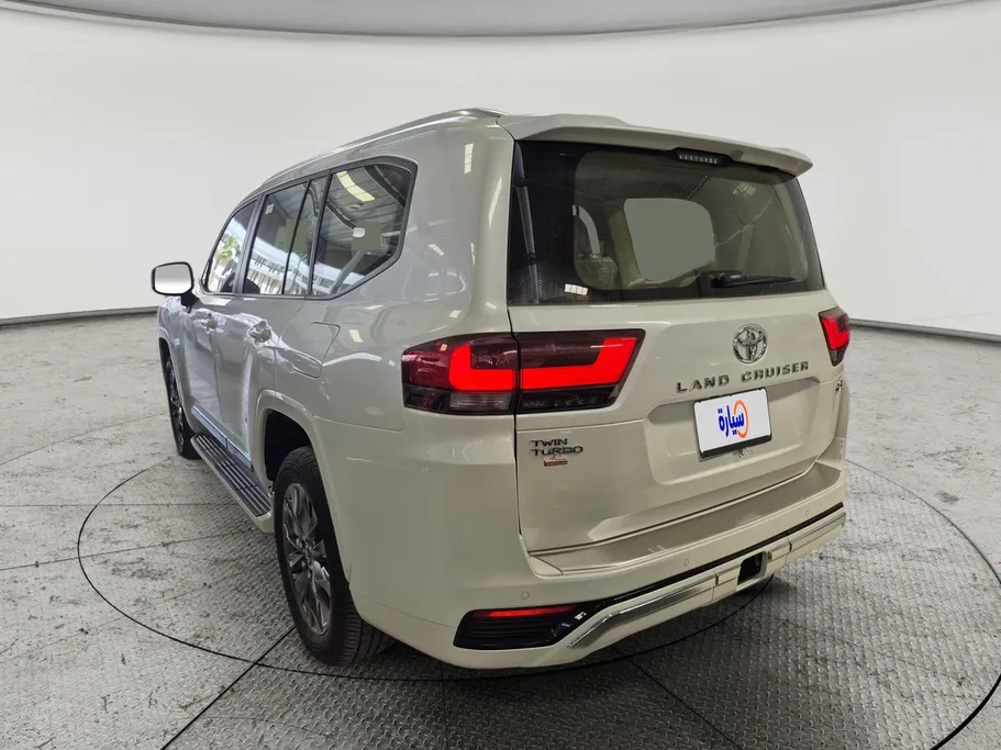 2024 Toyota Land Cruiser GXR4 