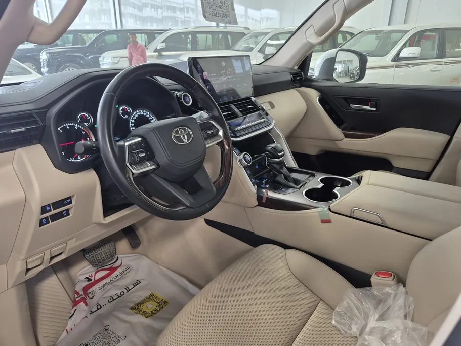 تويوتا لاندكروزر GXR4 2024 