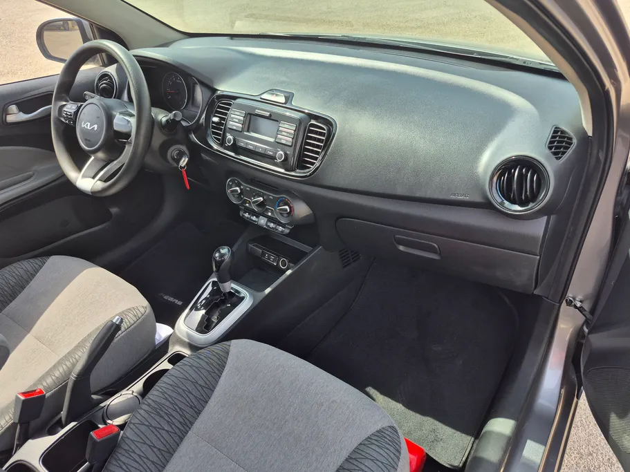 2022 Kia Pegas LX 