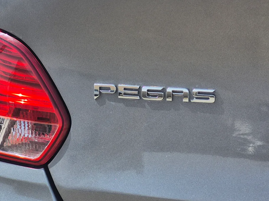 2022 Kia Pegas LX 