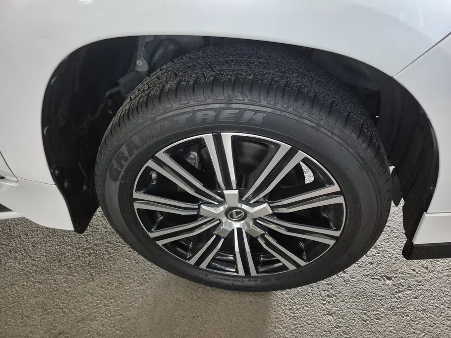 2021 Lexus LX 570 S Sport 