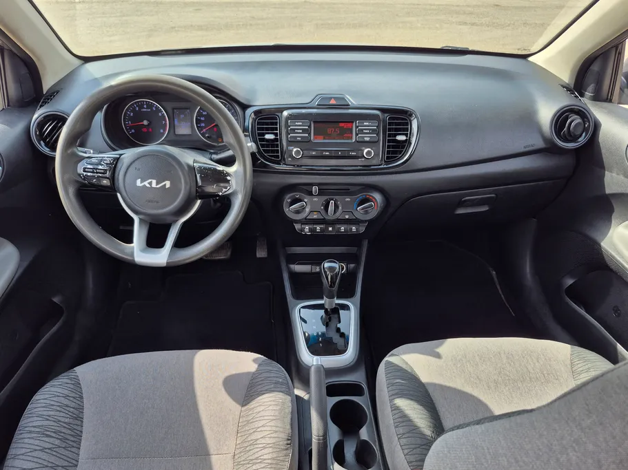 2022 Kia Pegas LX 