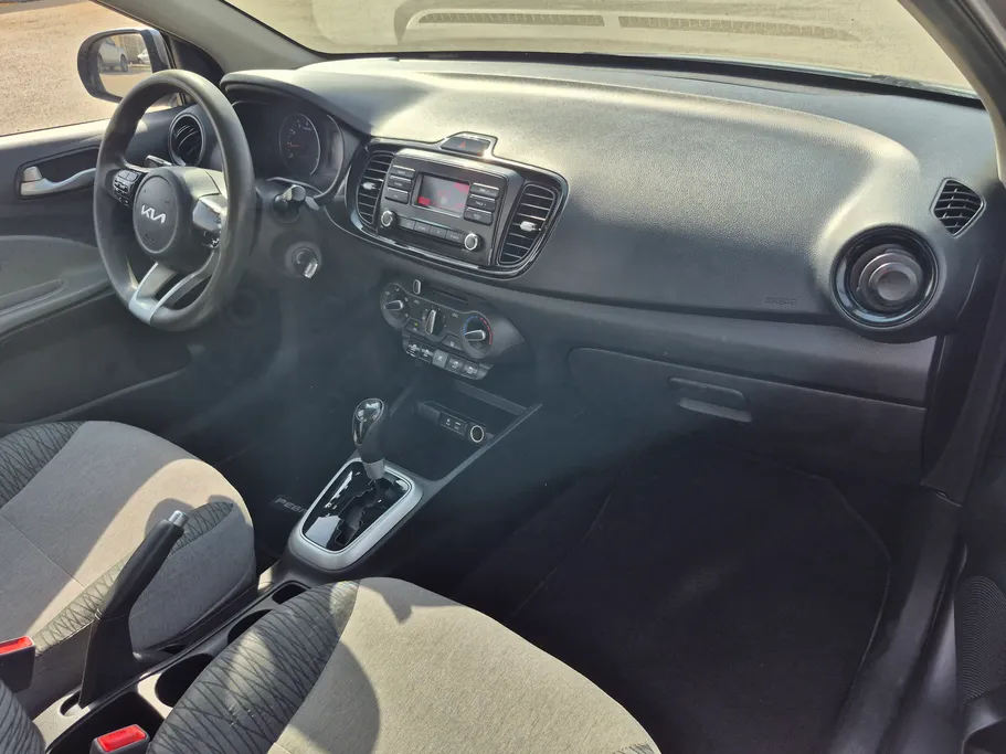 2022 Kia Pegas LX 