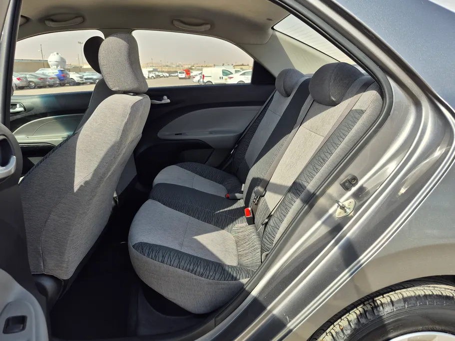 2022 Kia Pegas LX 