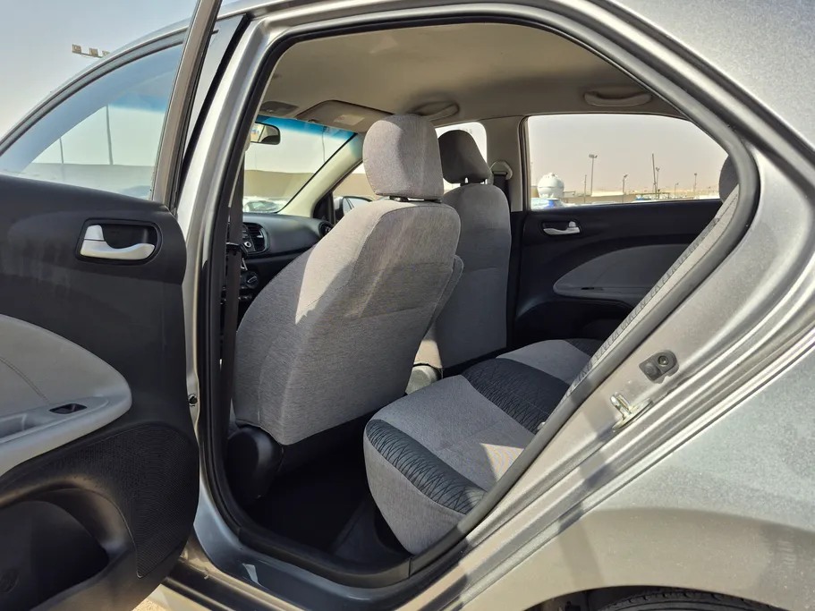 2022 Kia Pegas LX 