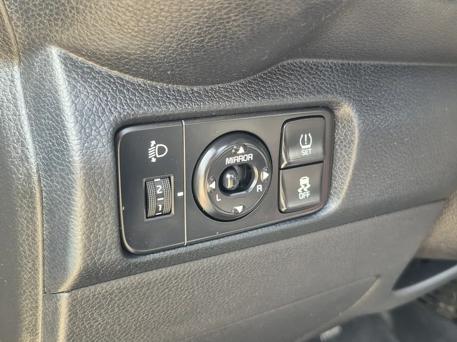 2023 Kia Pegas LX 