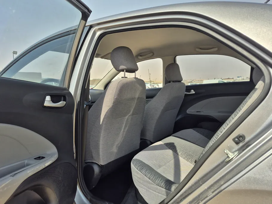 2023 Kia Pegas LX 