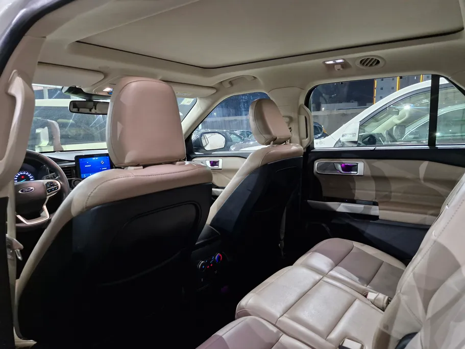 2020 Ford Explorer Limited 