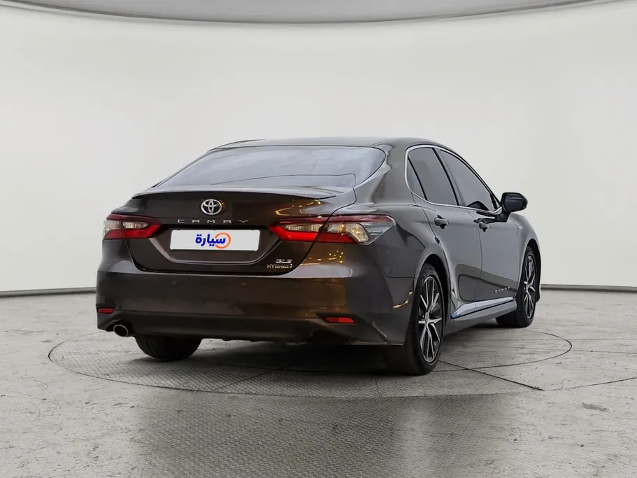 2022 Toyota Camry  GLE HEV  