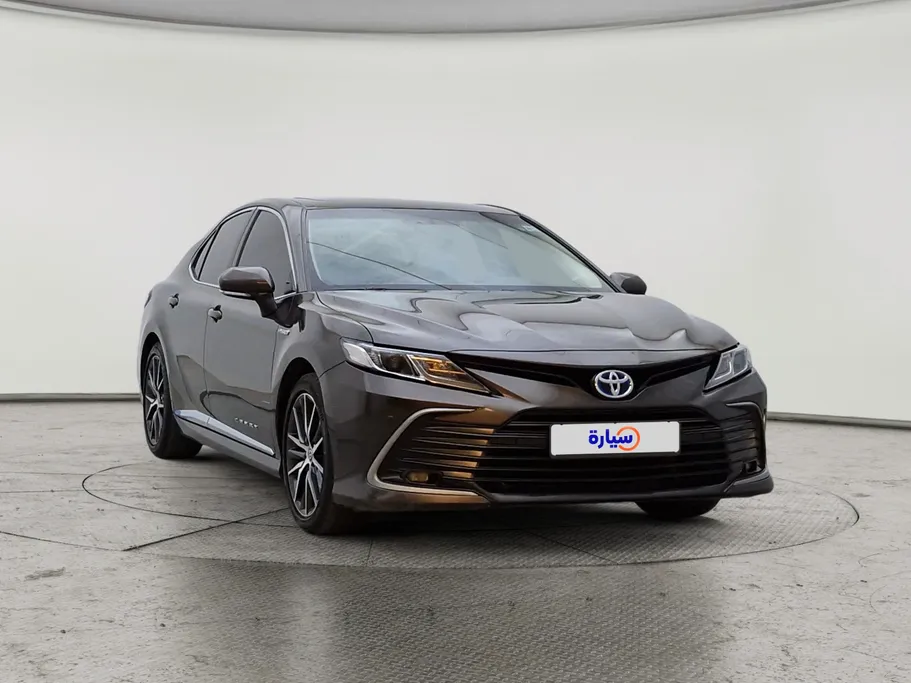 2022 Toyota Camry  GLE HEV  