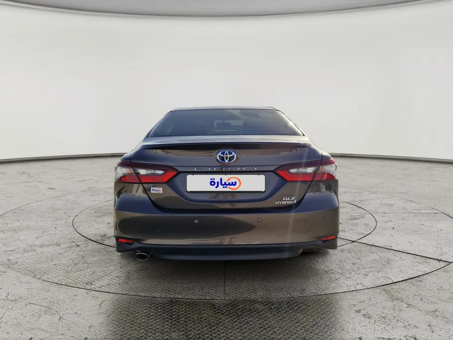 2022 Toyota Camry  GLE HEV  