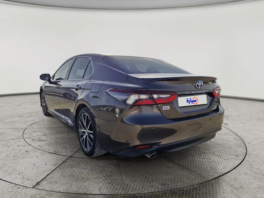 2022 Toyota Camry  GLE HEV  