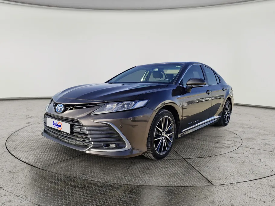 2022 Toyota Camry  GLE HEV  